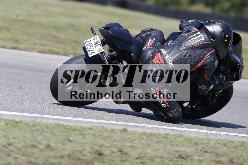 Archiv-2025/49 26.08.2025 Cornu Master School ADR/gruen-vert/73